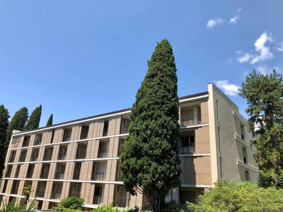 Residence Villa Alba Gardone Riviera Extérieur photo